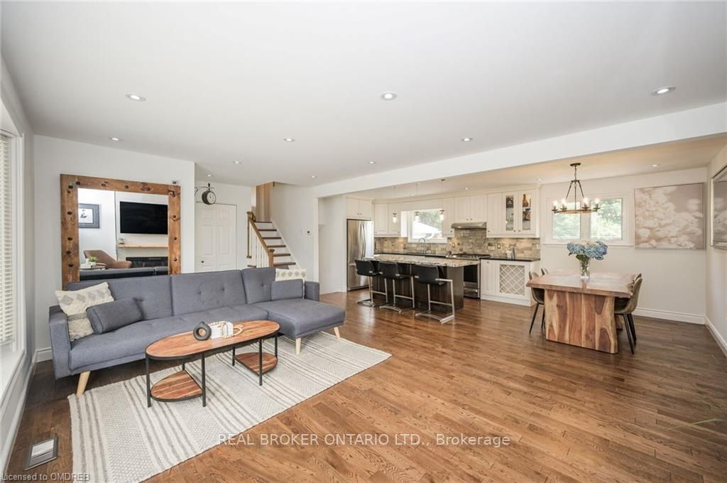 451 Sunset Dr