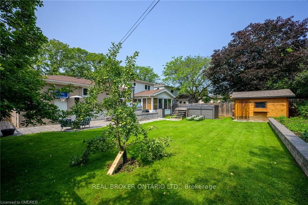 451 Sunset Dr