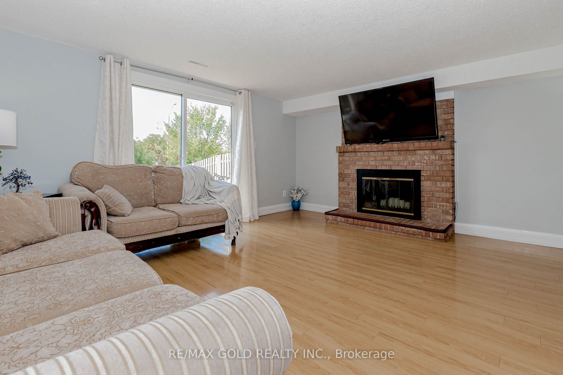 37 Ashford Crt