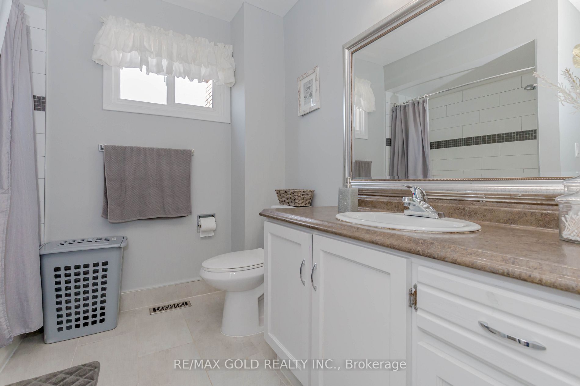 37 Ashford Crt