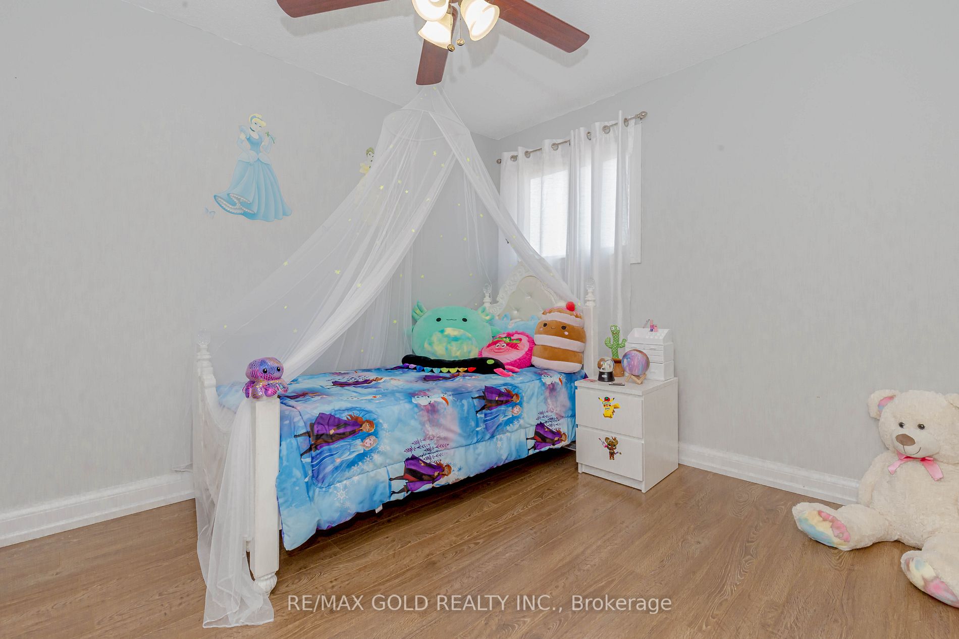 37 Ashford Crt