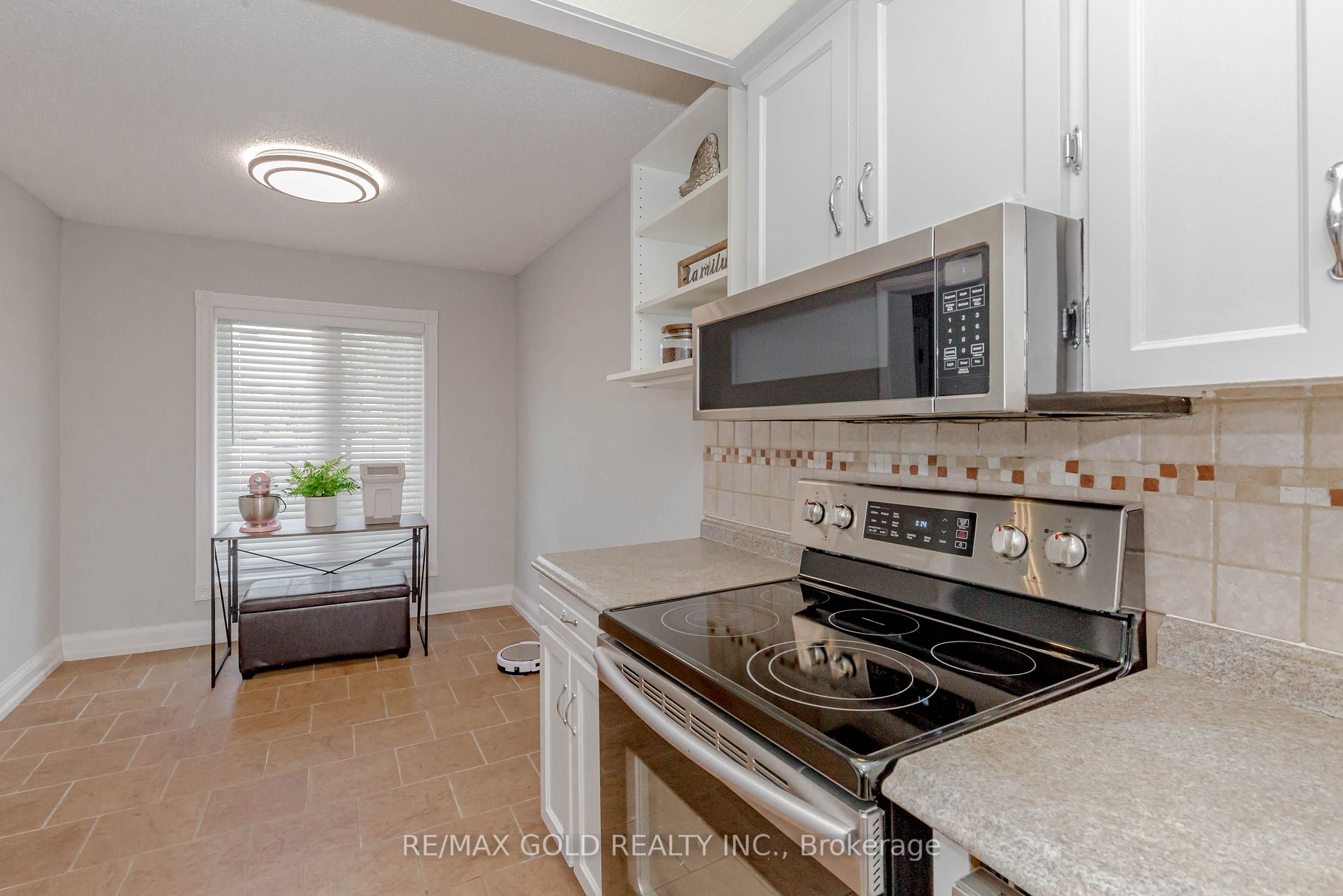 37 Ashford Crt