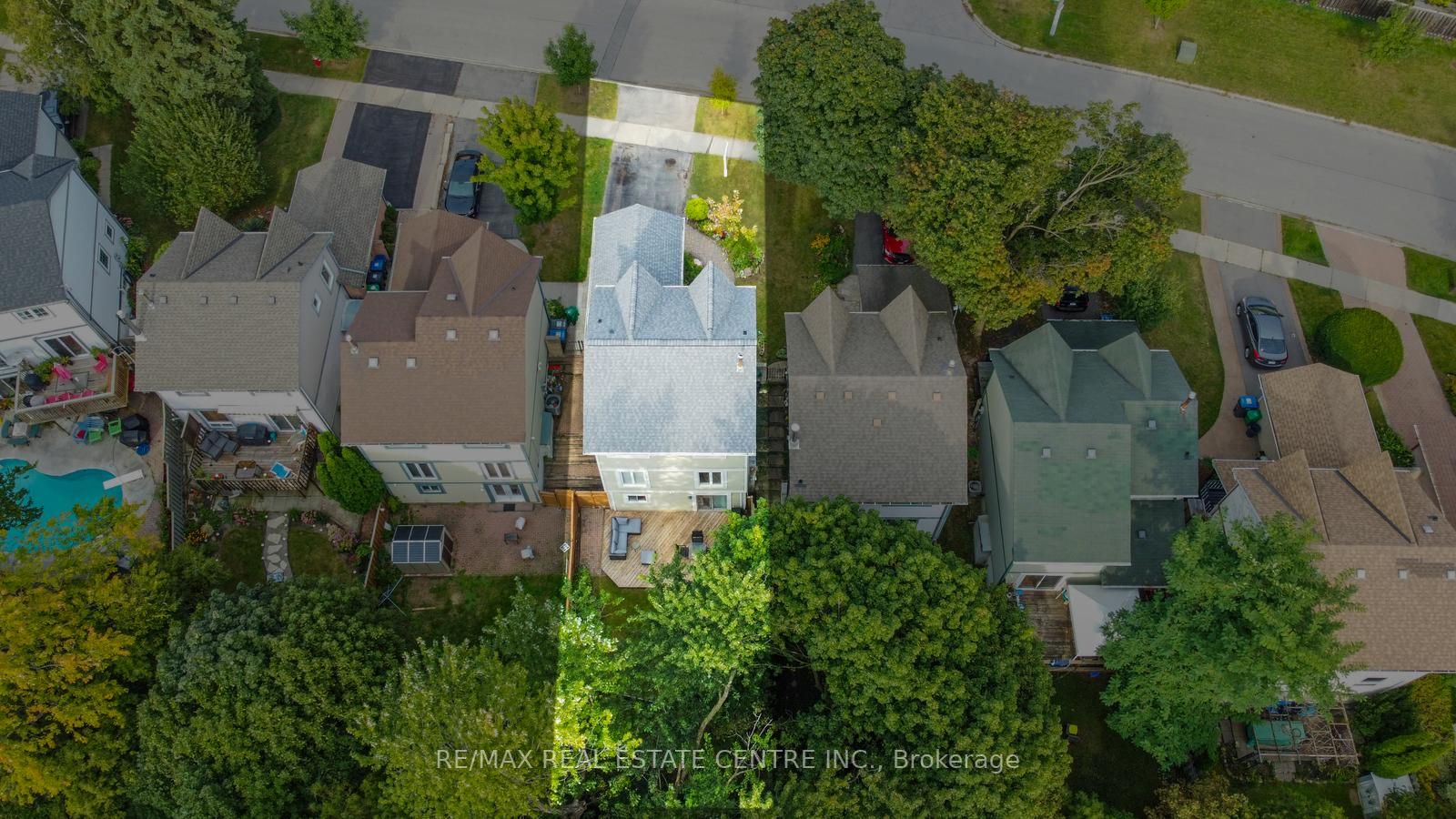 44 Sutter Ave W