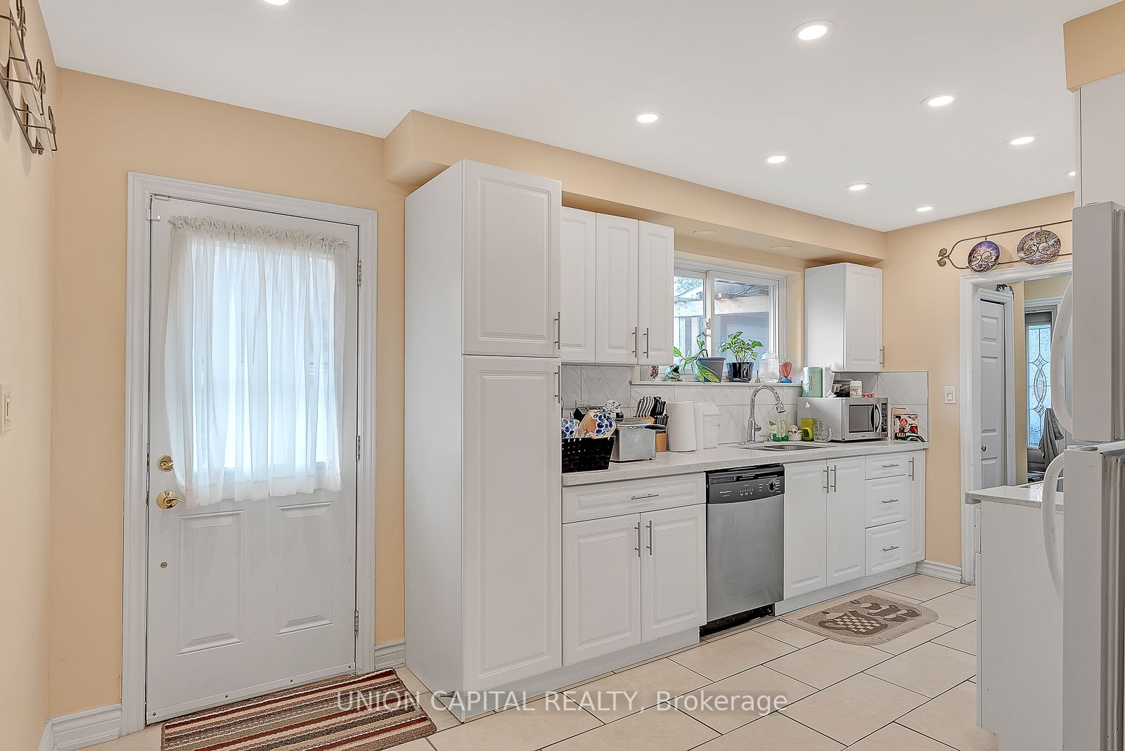 37 Callowhill Dr
