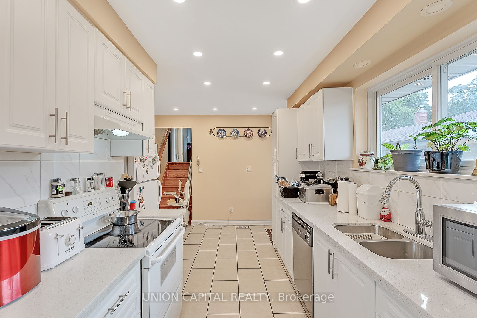 37 Callowhill Dr