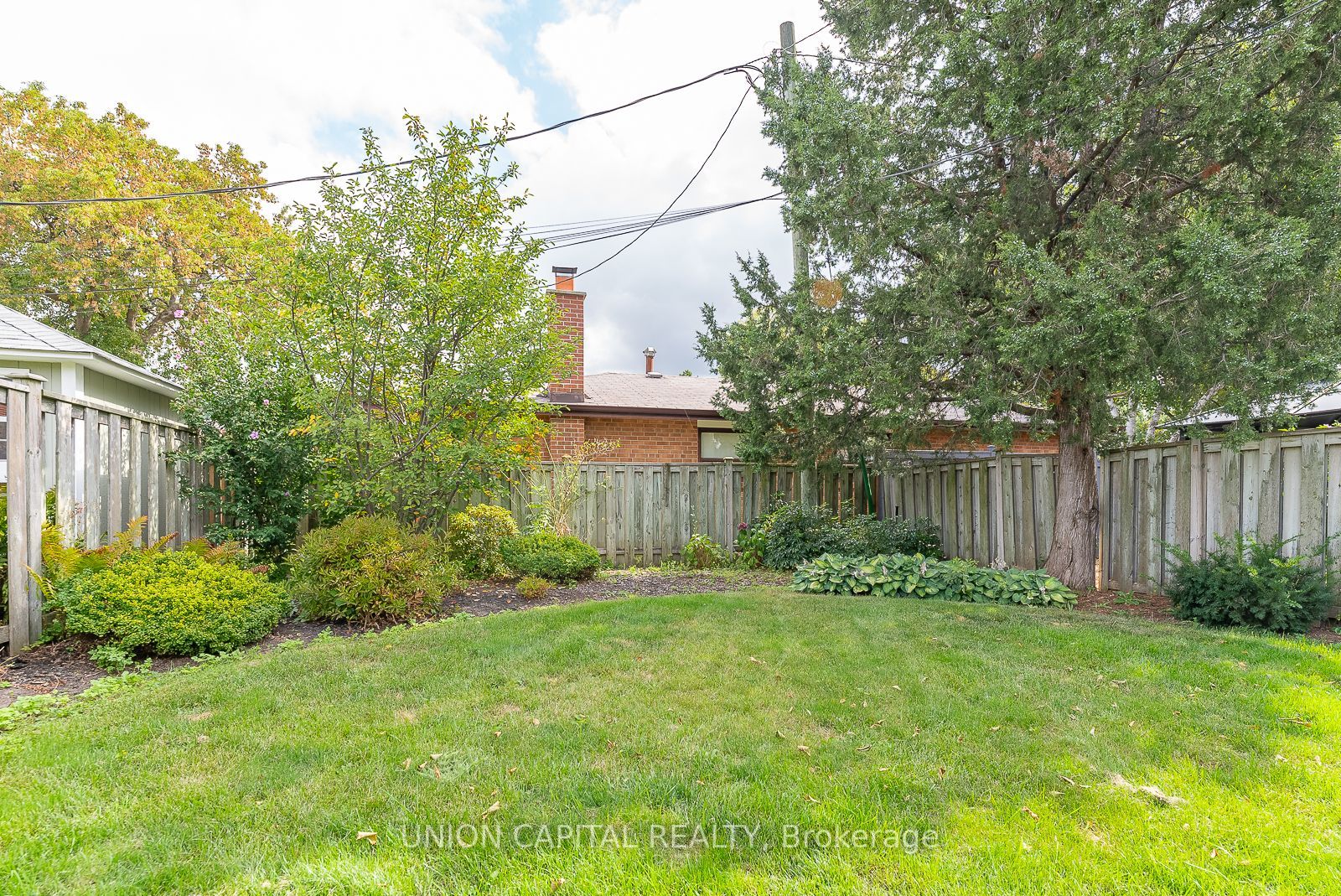 37 Callowhill Dr