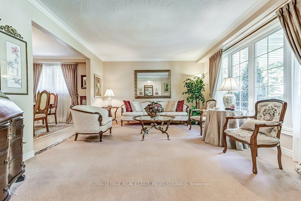 25 Katie Crt