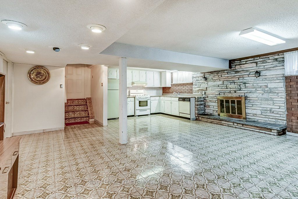 25 Katie Crt