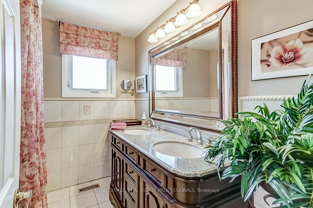 25 Katie Crt