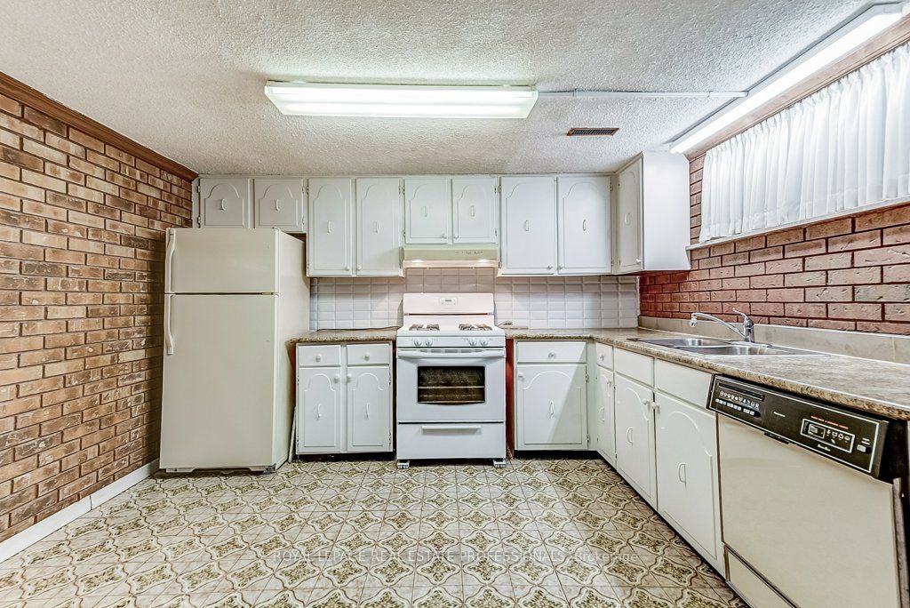 25 Katie Crt