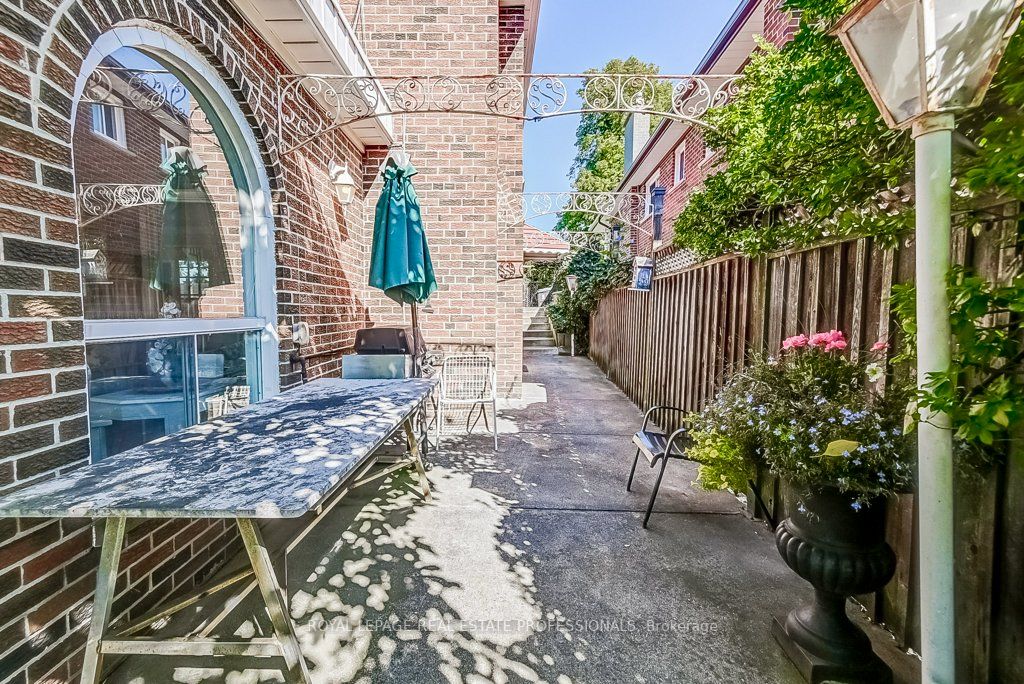 25 Katie Crt