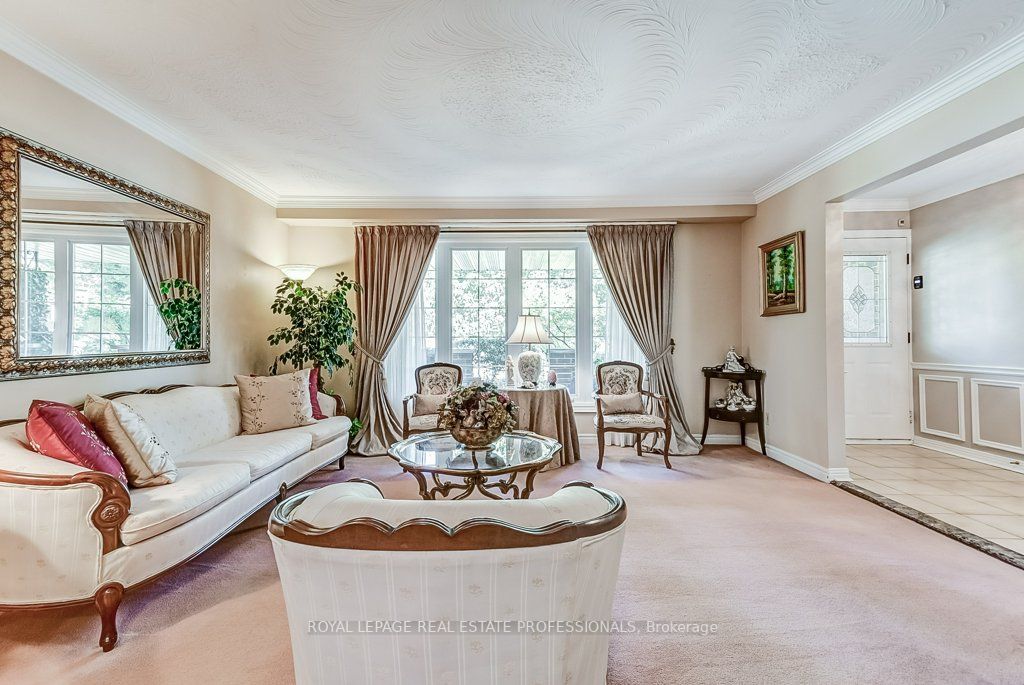 25 Katie Crt
