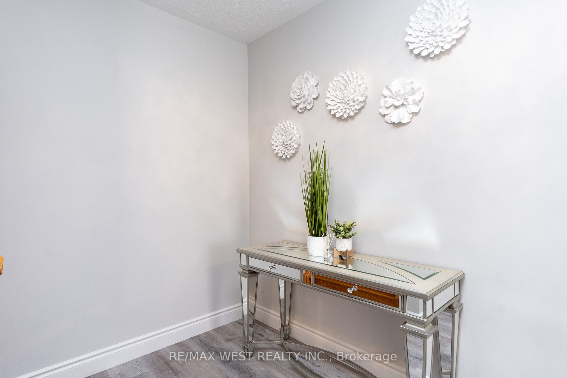 31 Knoll Haven Circle