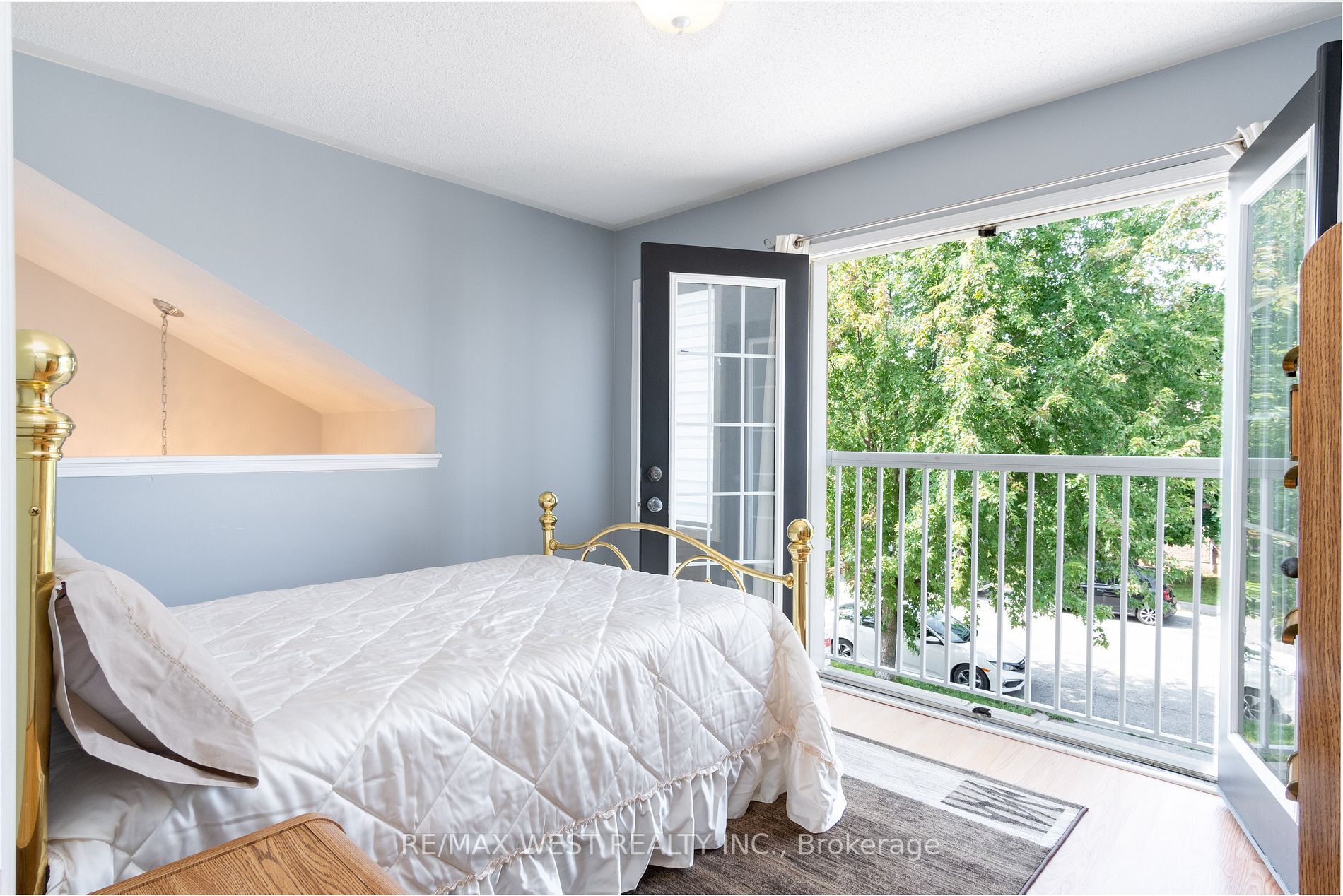 31 Knoll Haven Circle