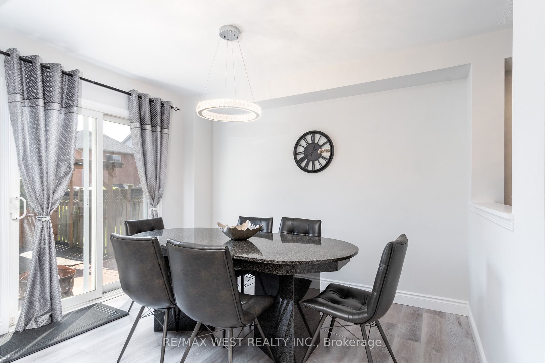 31 Knoll Haven Circle
