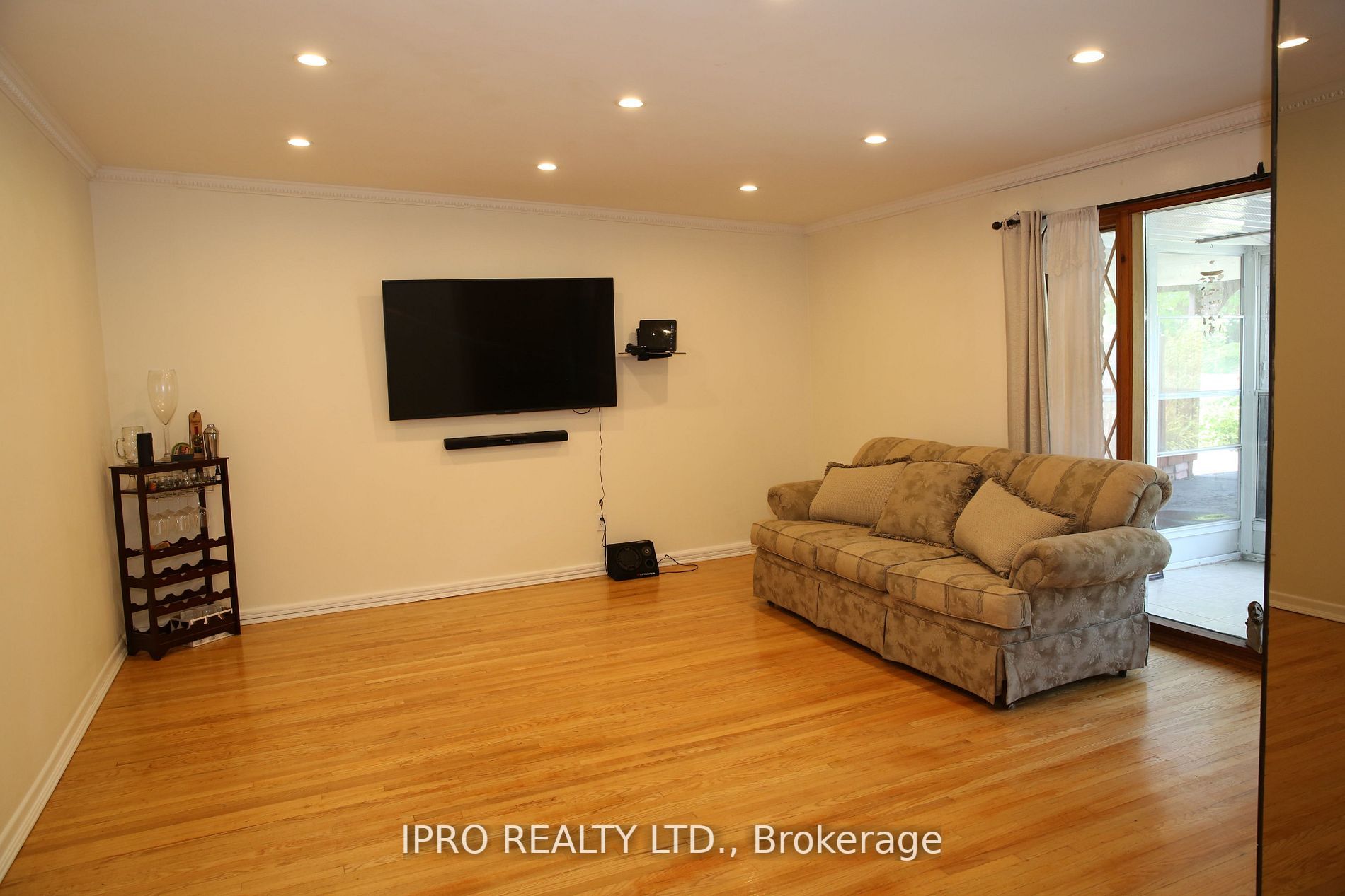 1426 Seaview Drive