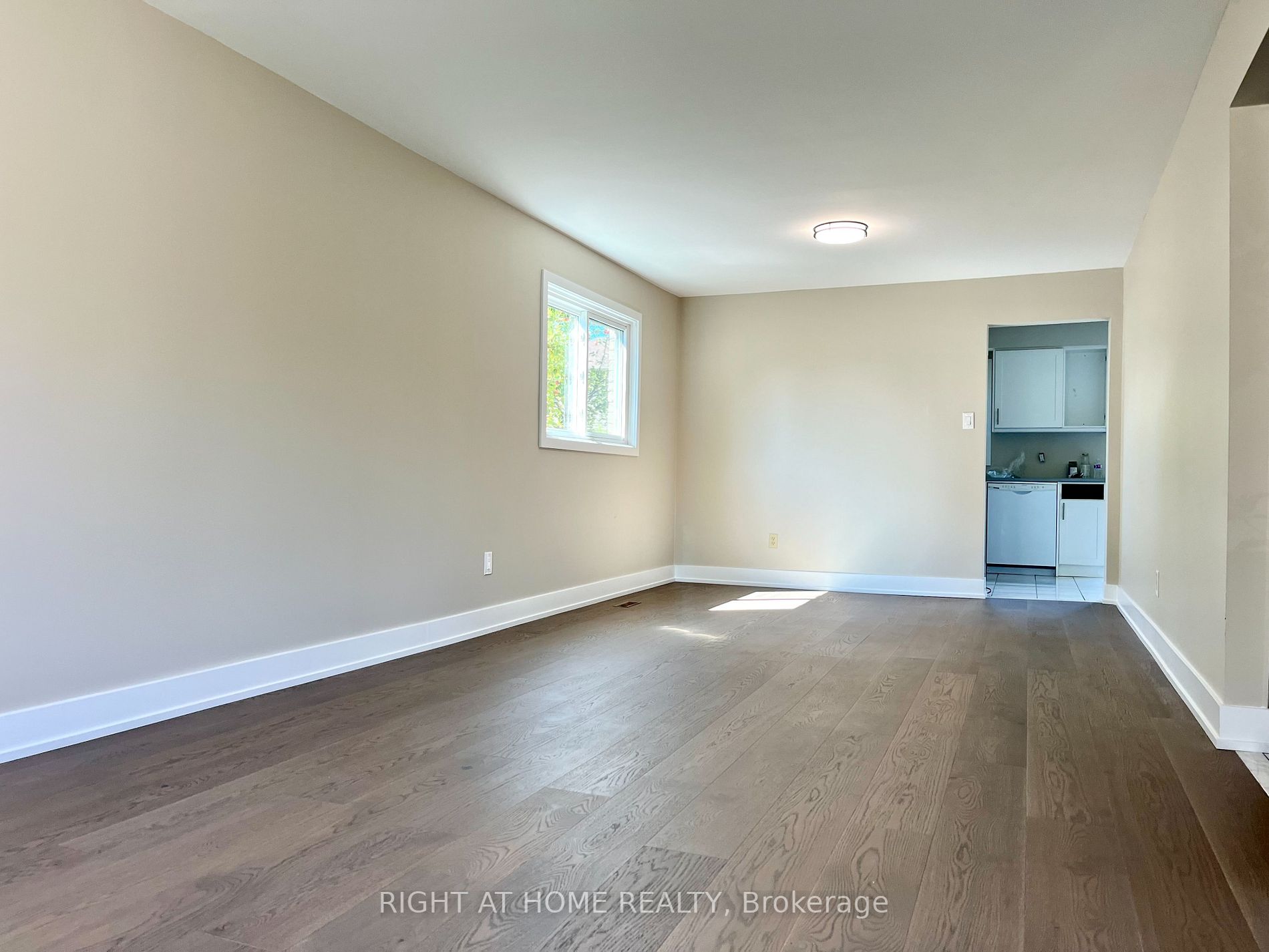 1097 Mannington Crt