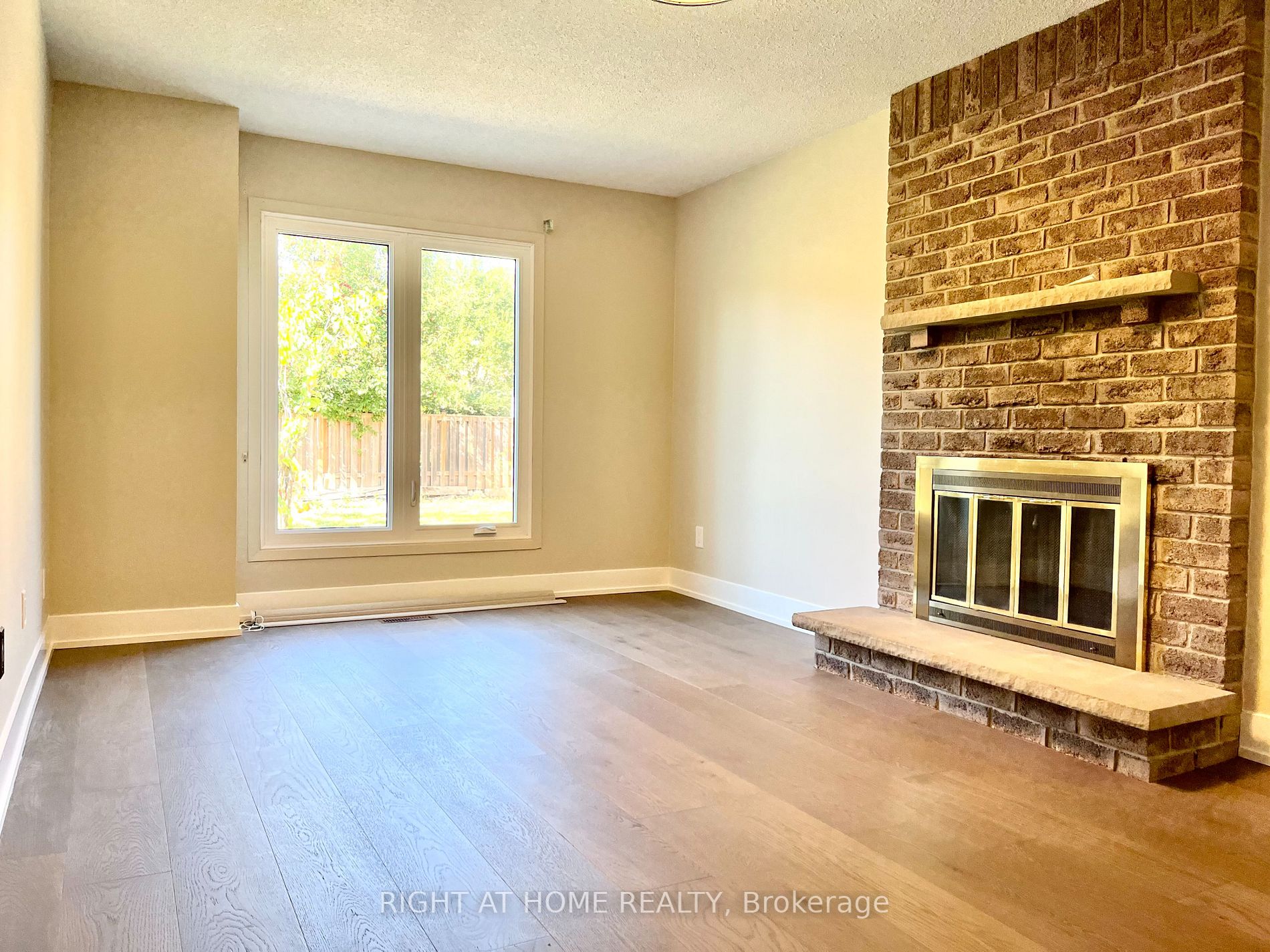 1097 Mannington Crt
