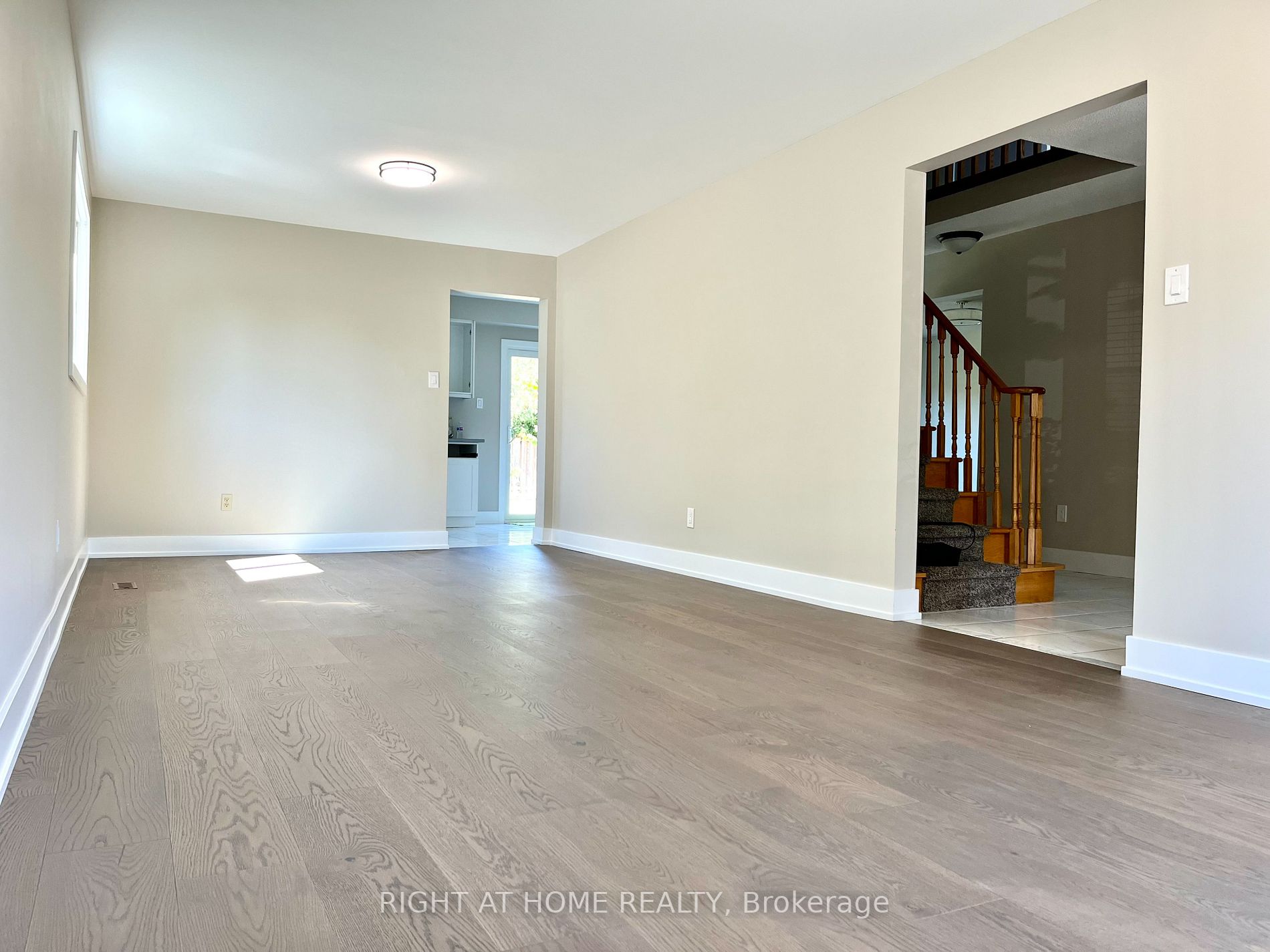 1097 Mannington Crt