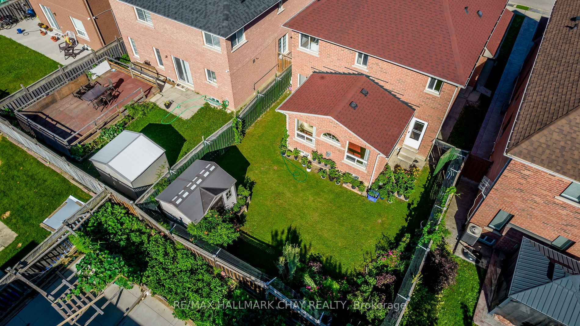 6 Whitehouse Crescent