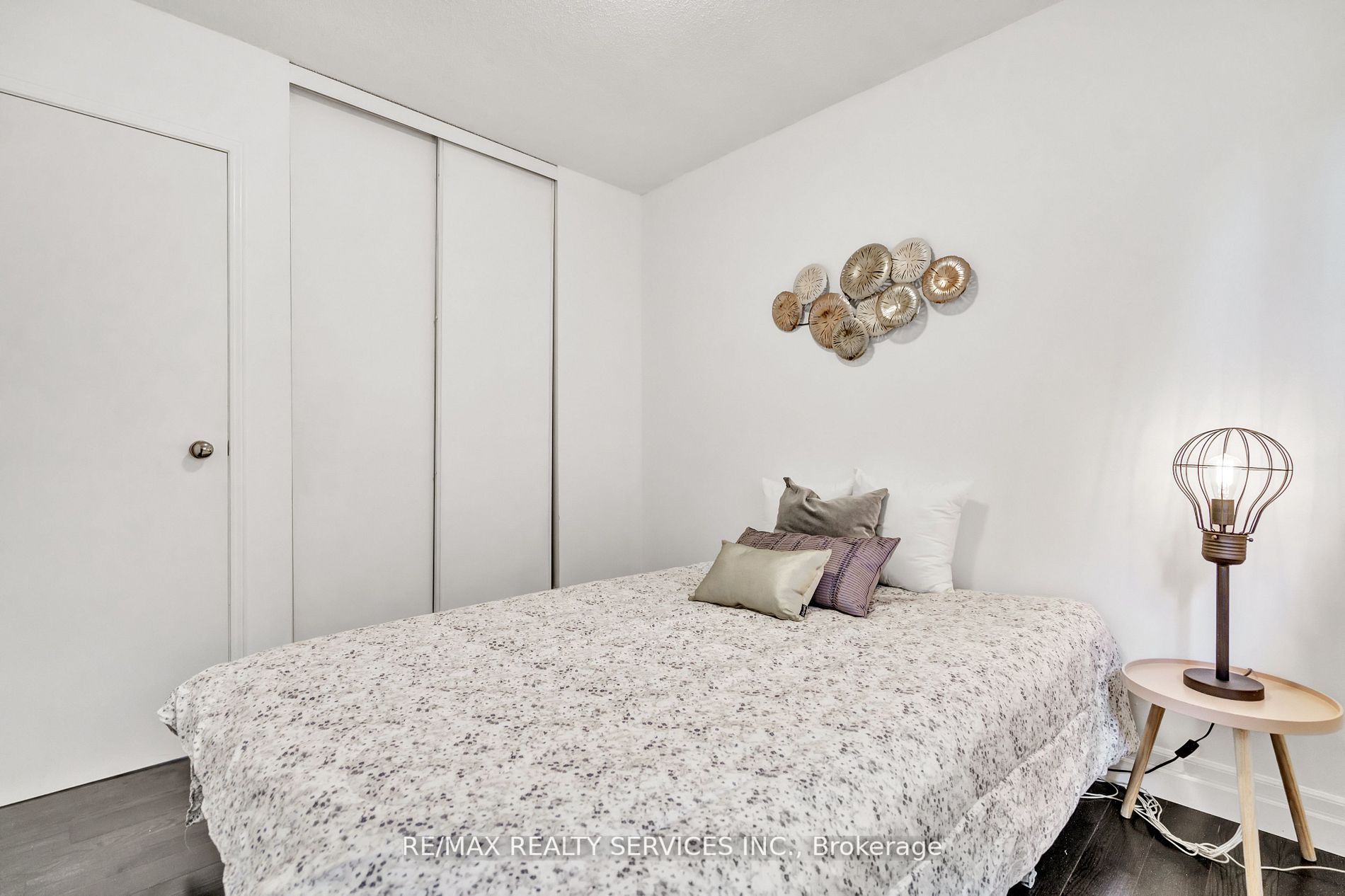 19 Nimrod Cres