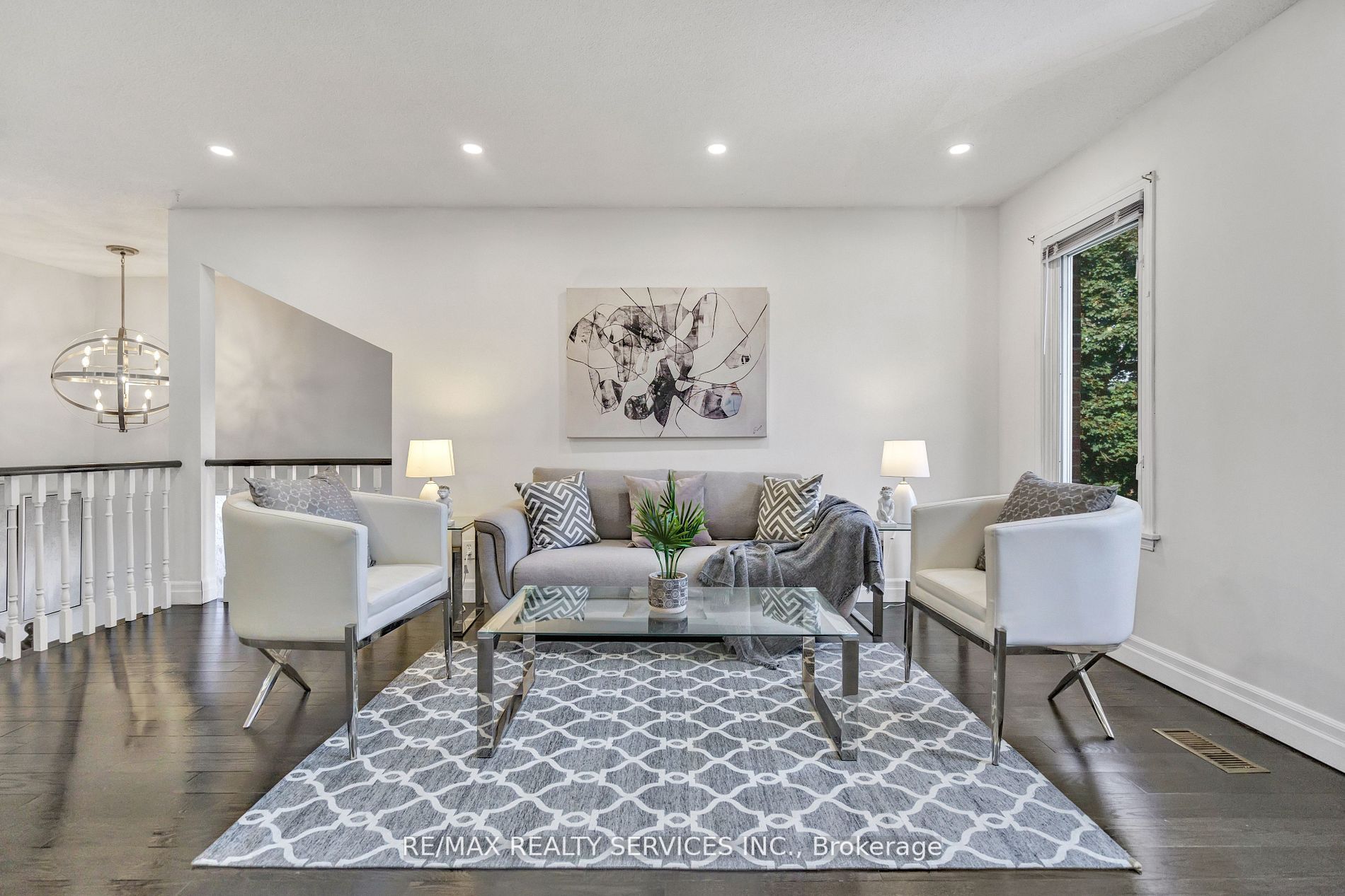 19 Nimrod Cres
