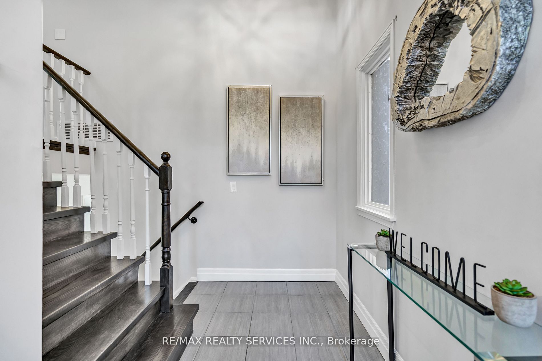 19 Nimrod Cres