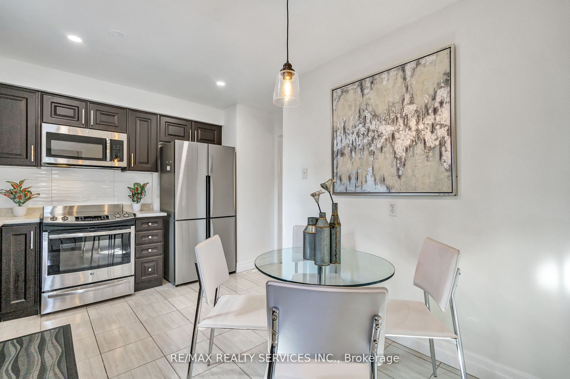 19 Nimrod Cres