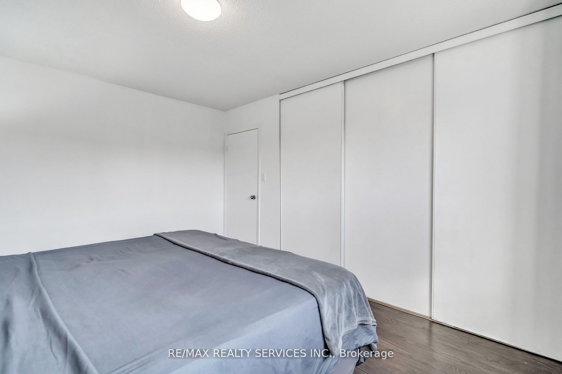 19 Nimrod Cres