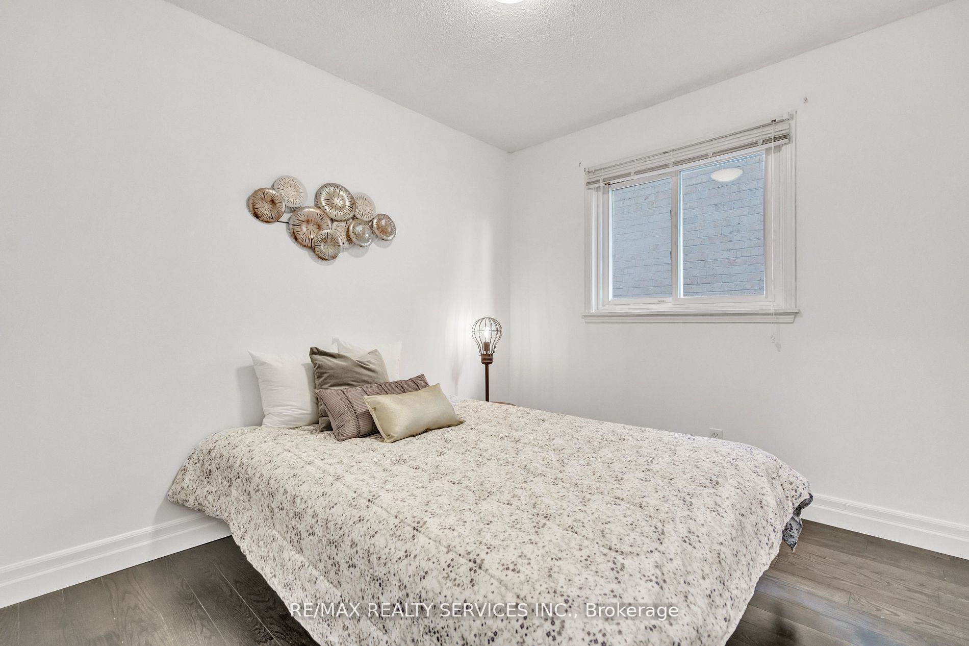 19 Nimrod Cres