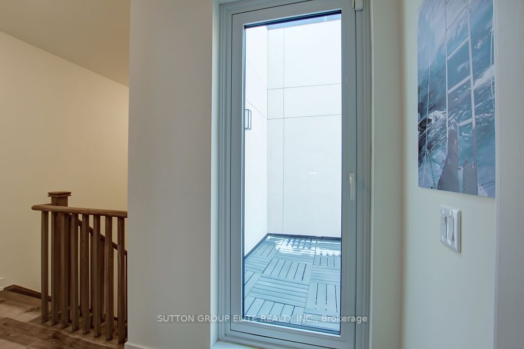 81 High Street E, #1
