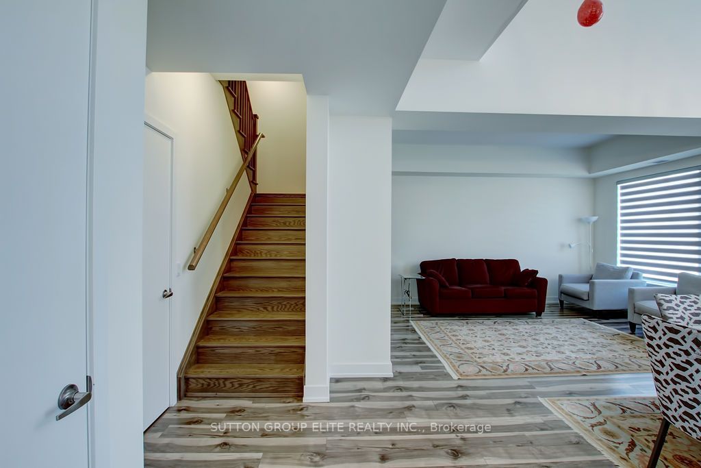 81 High Street E, #1