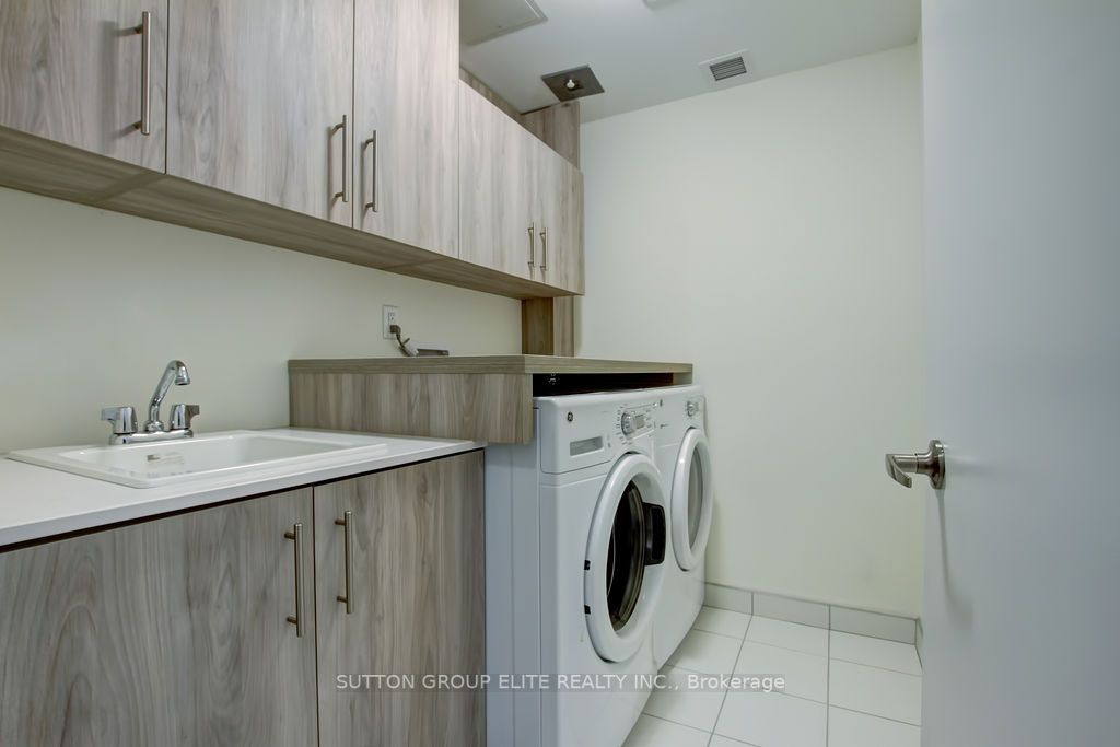 81 High Street E, #1
