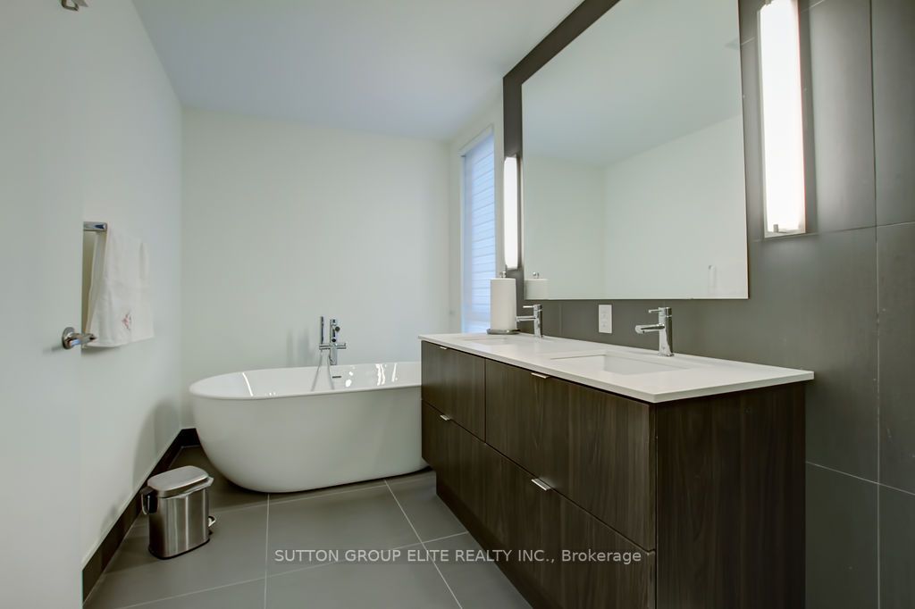 81 High Street E, #1
