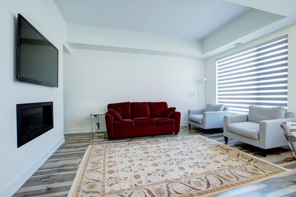 81 High Street E, #1