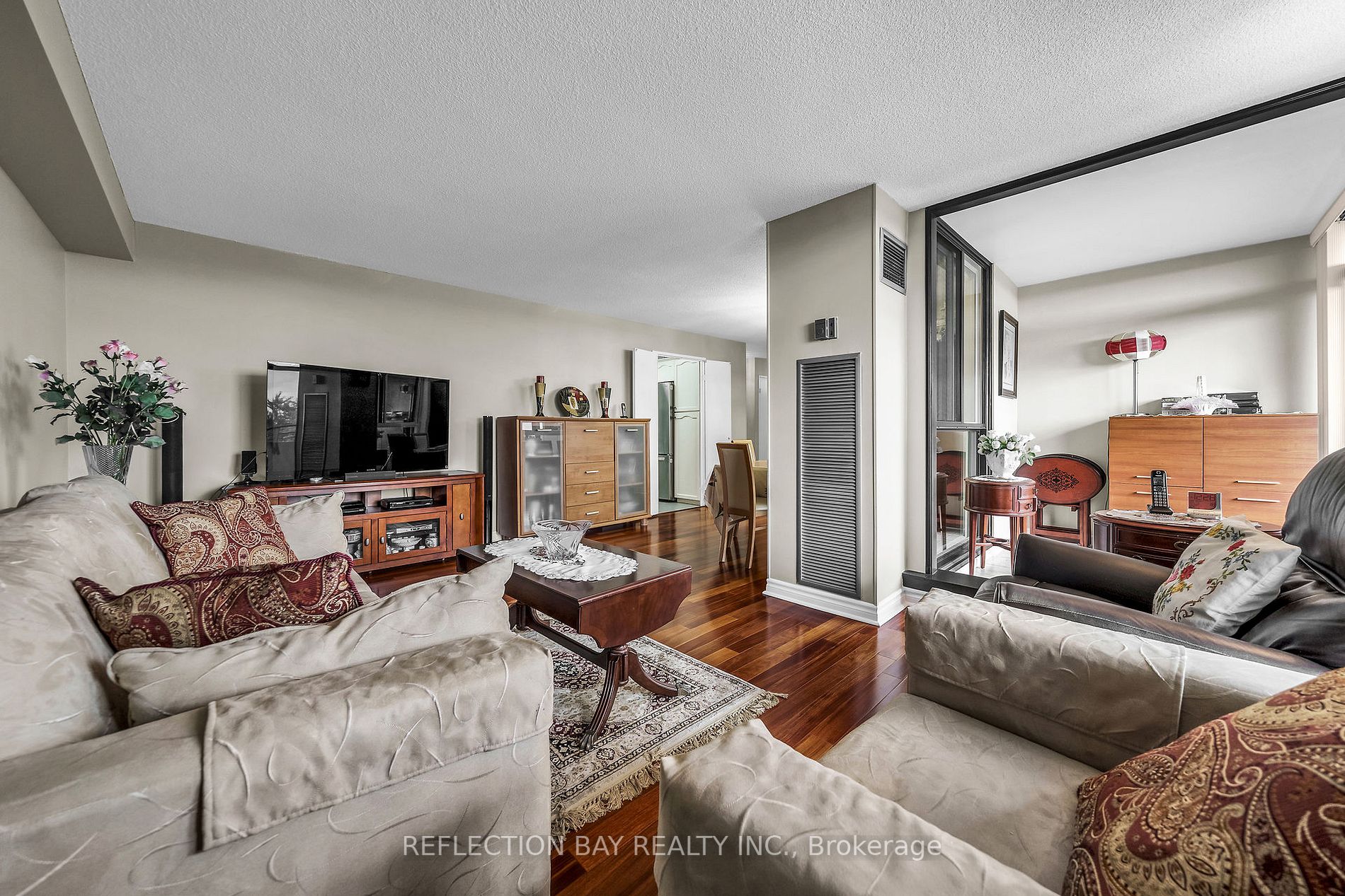 1320 Mississauga Valley Blvd, #706