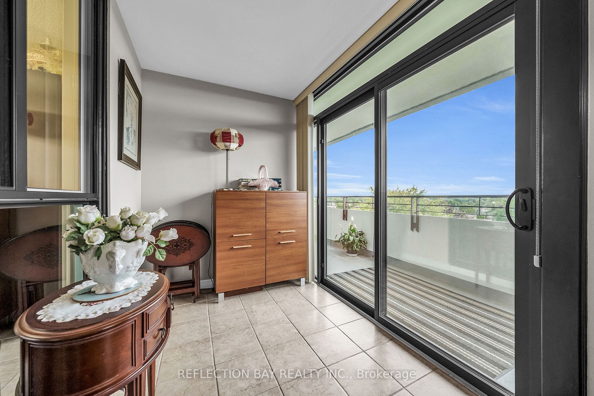 1320 Mississauga Valley Blvd, #706