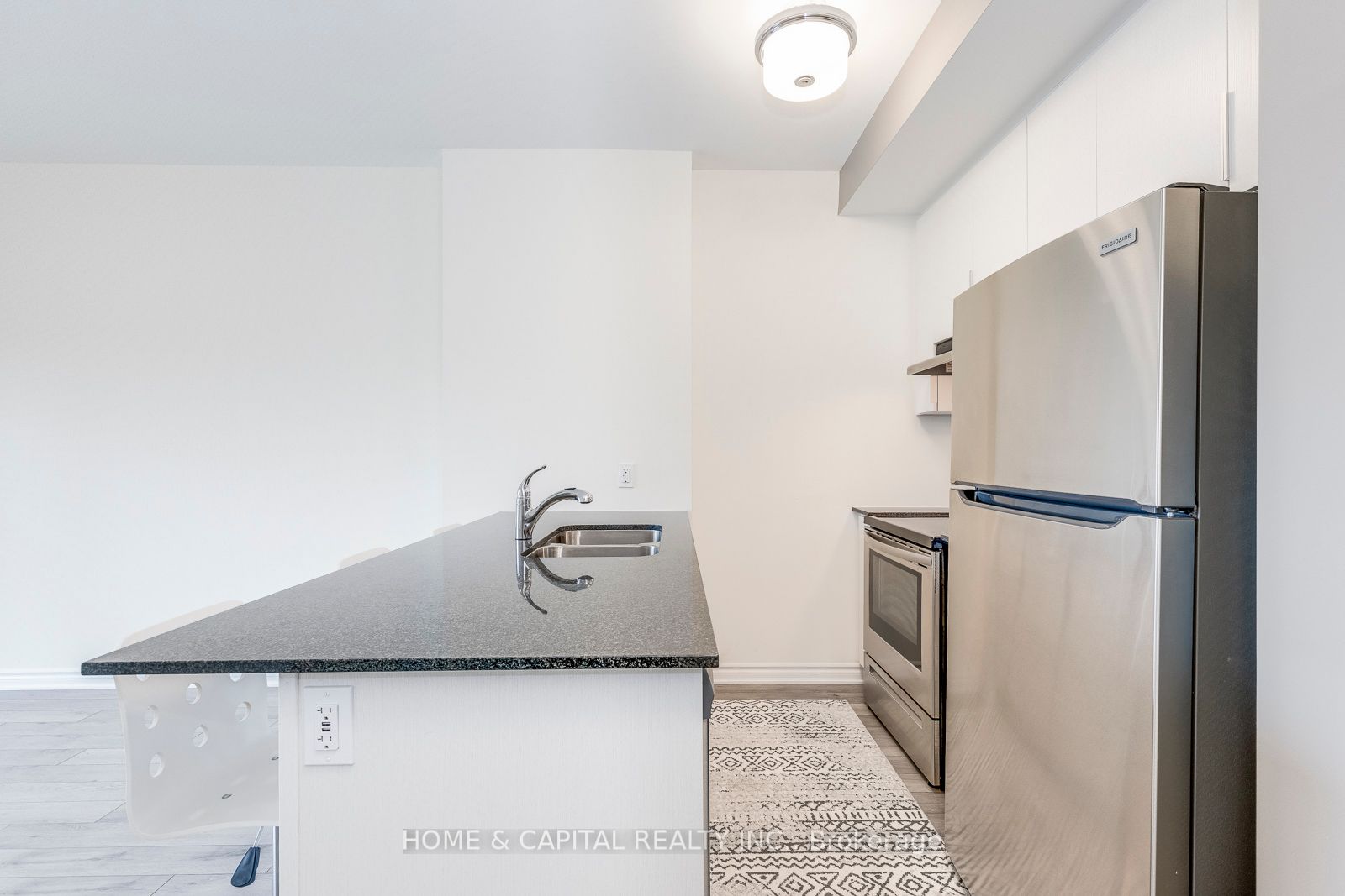 200 Lagerfeld Drive, #326