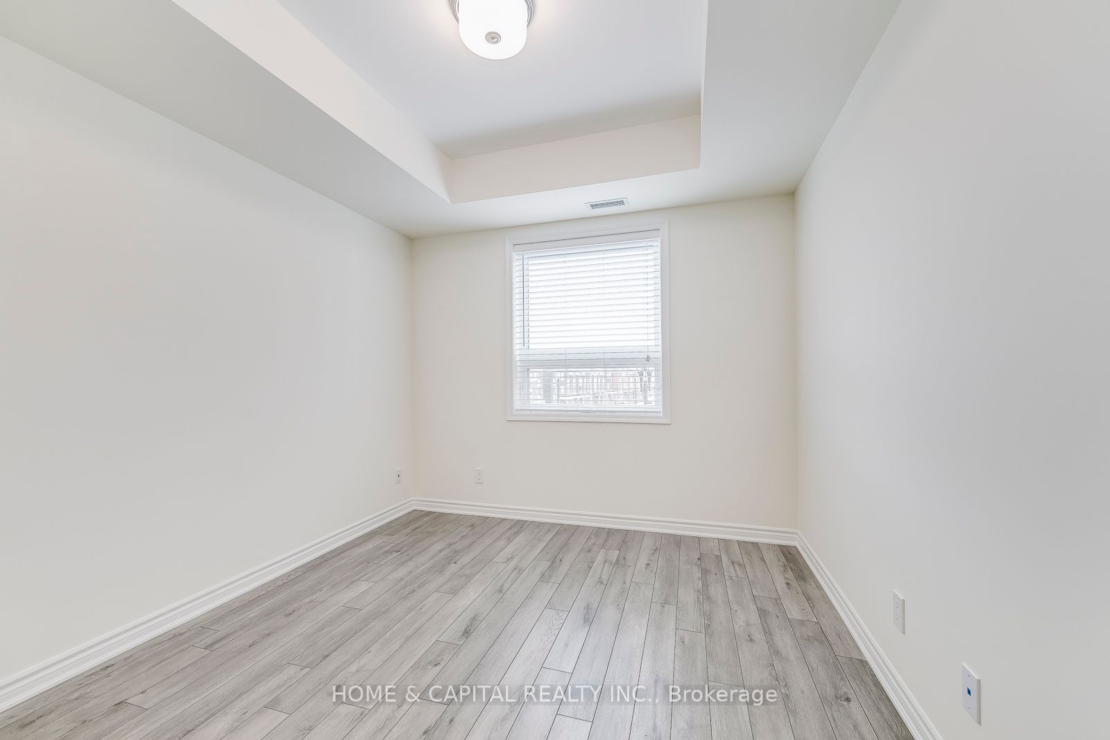 200 Lagerfeld Drive, #326