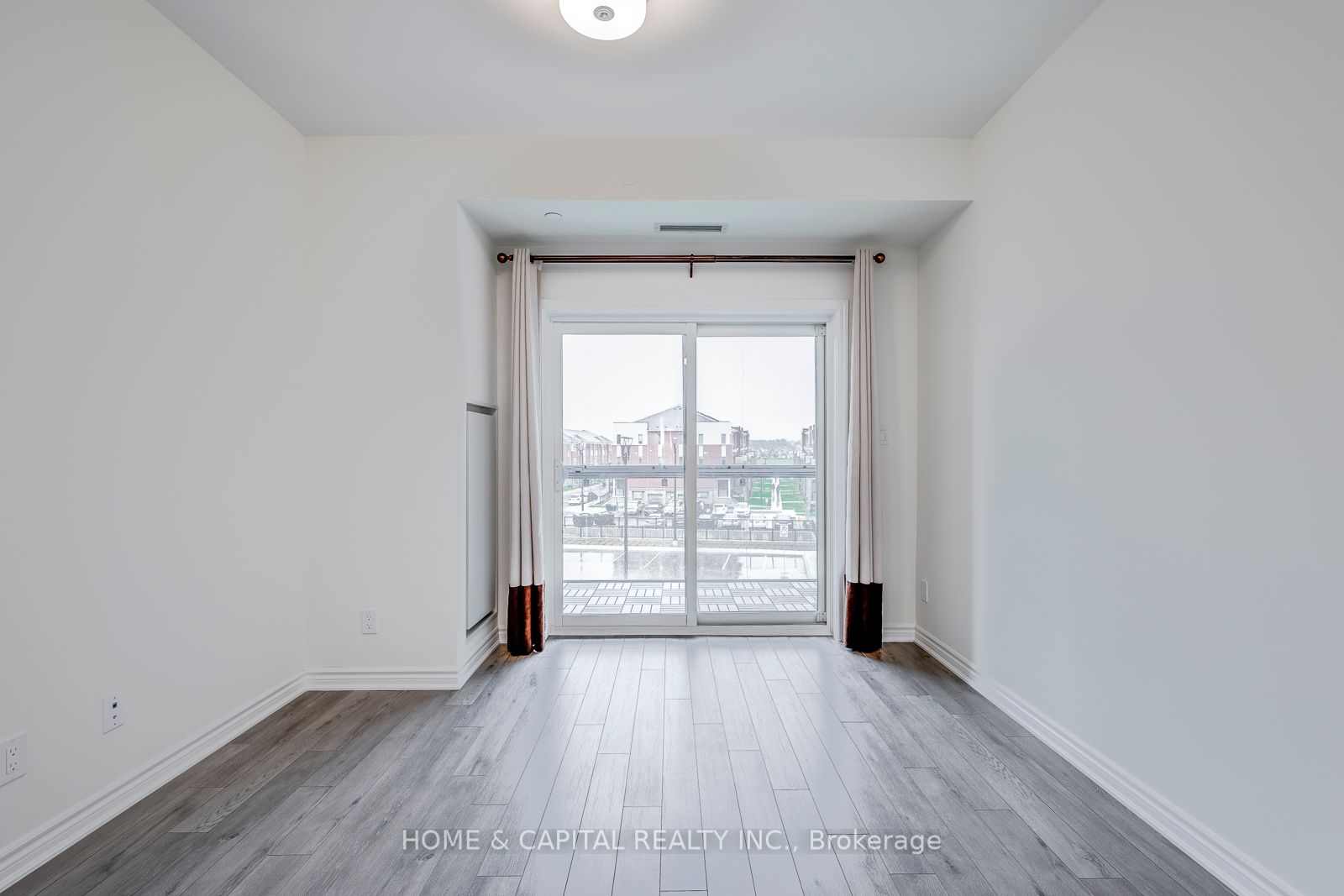 200 Lagerfeld Drive, #326