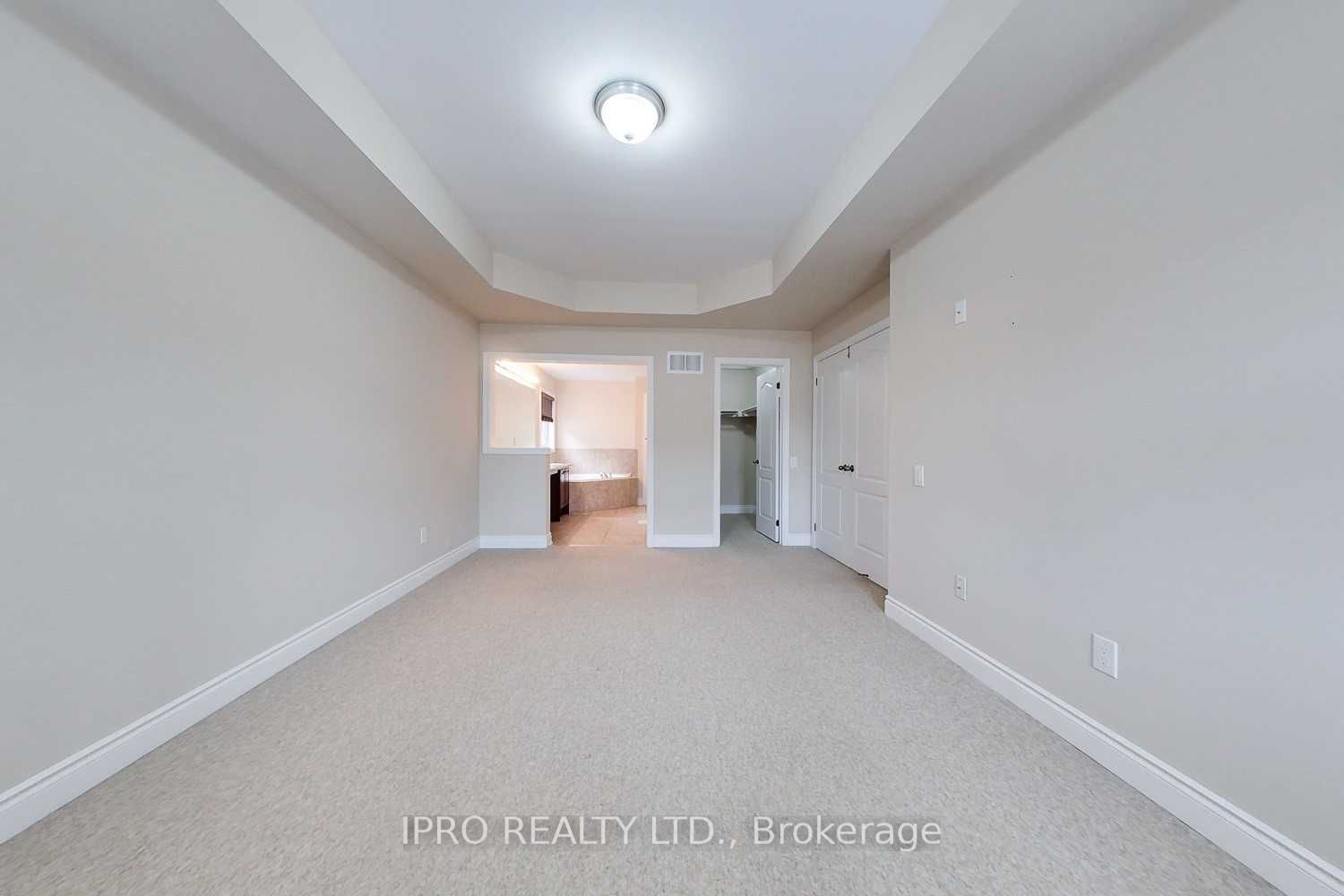 3329 Mistwell Crescent