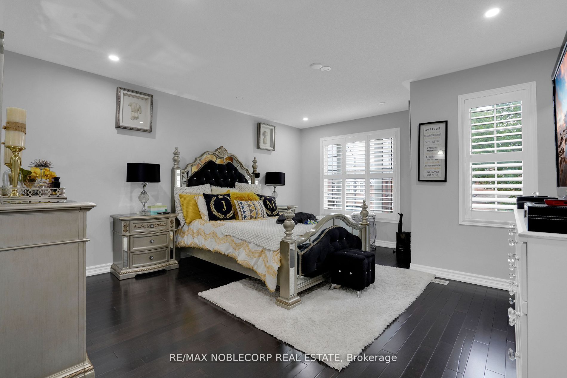 37 Napoleon Crescent