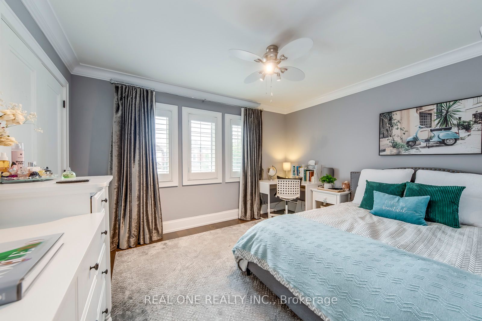 1169 Jezero Cres