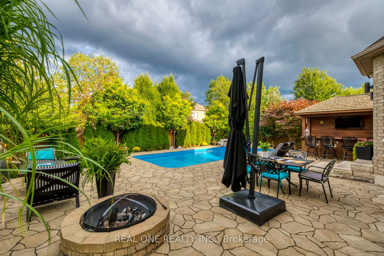 1169 Jezero Cres