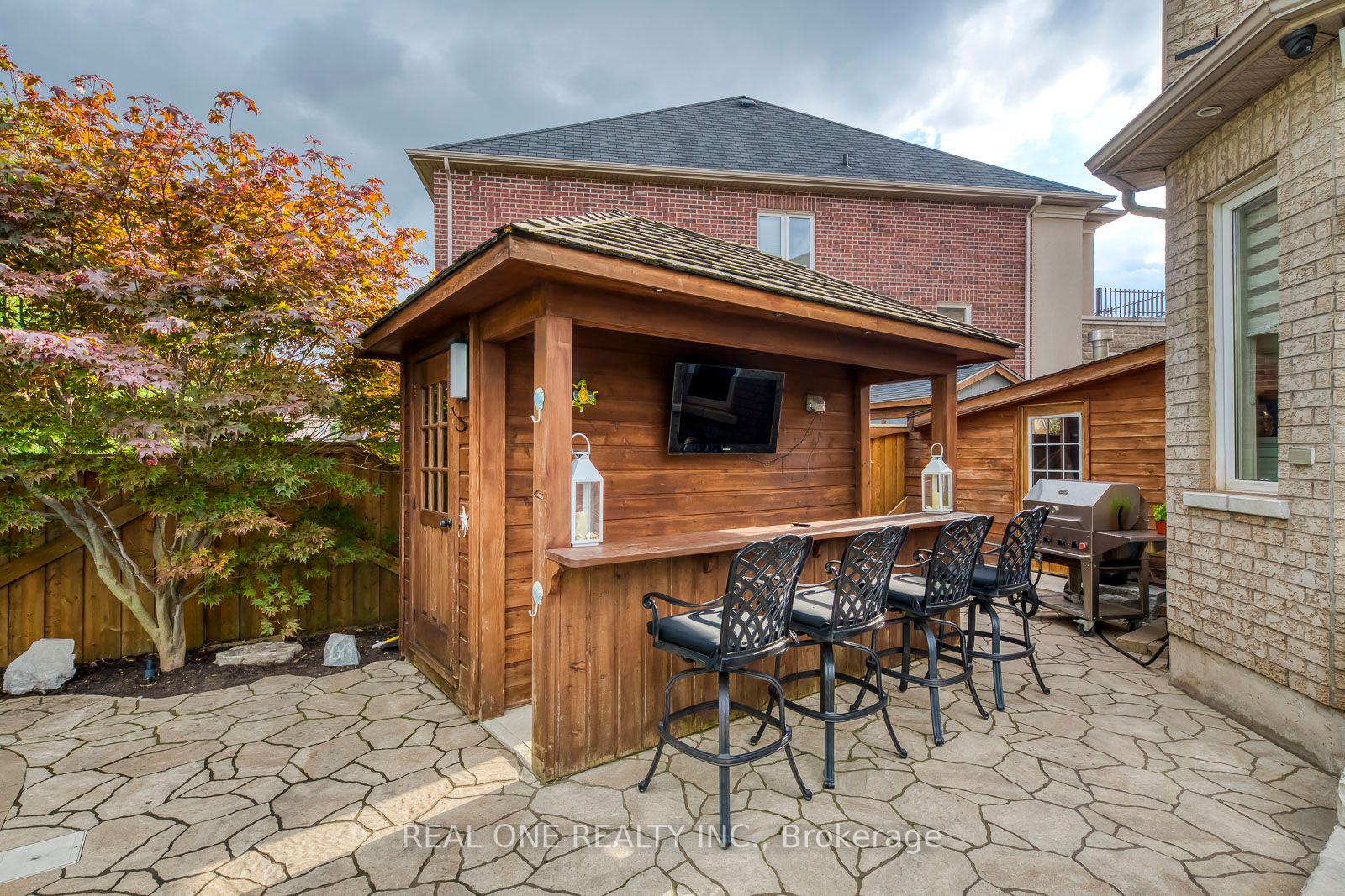 1169 Jezero Cres