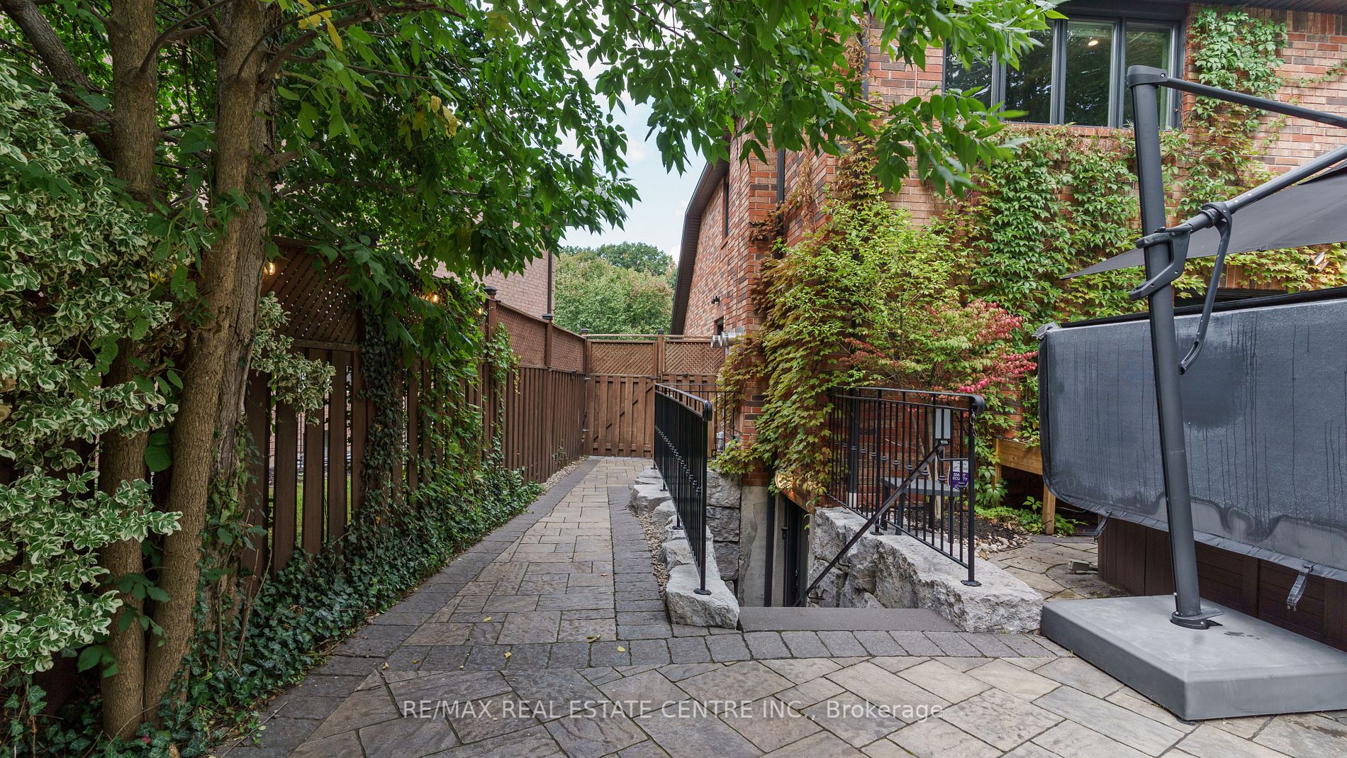 3638 St.Laurent Court
