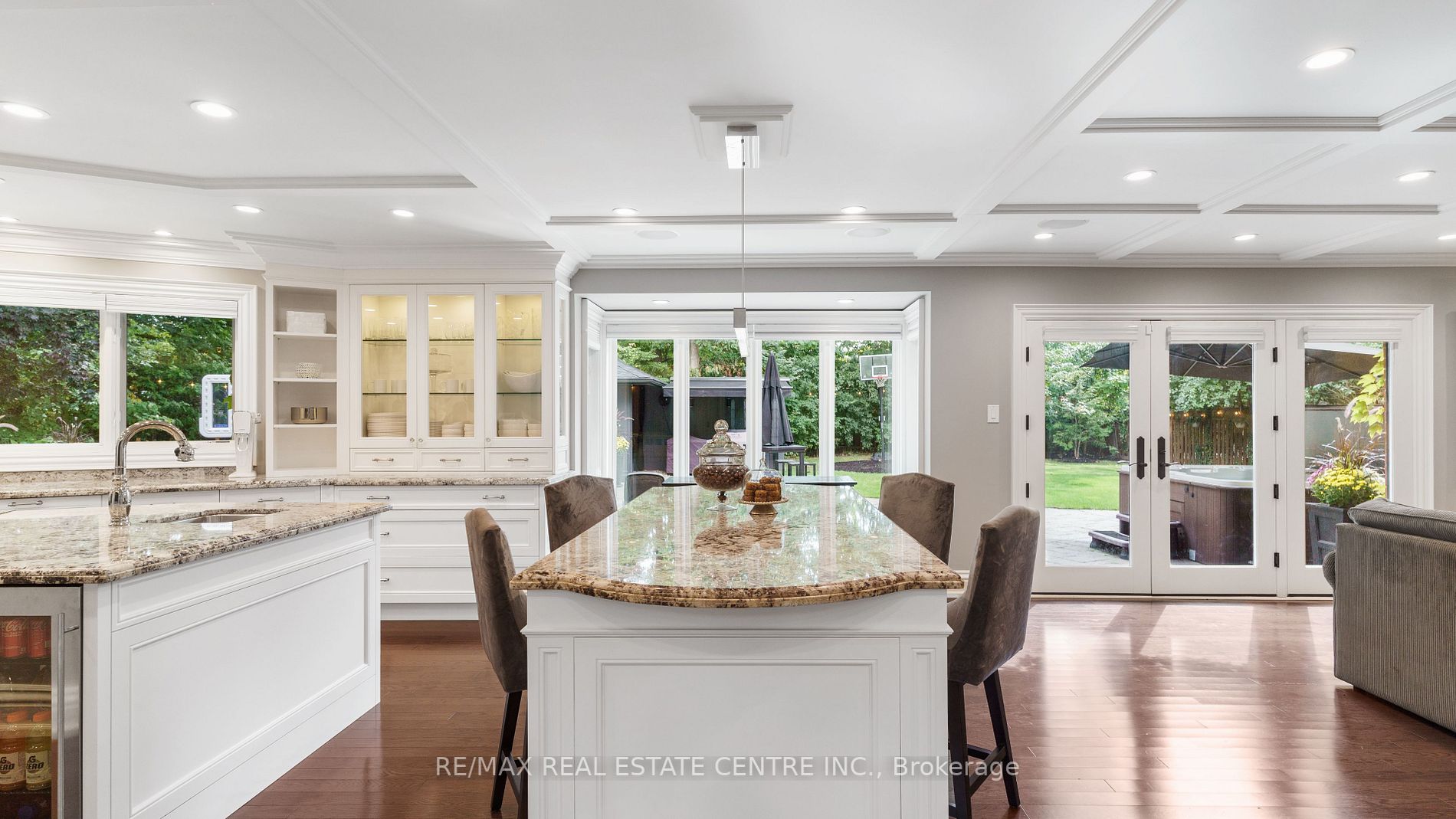 3638 St.Laurent Court
