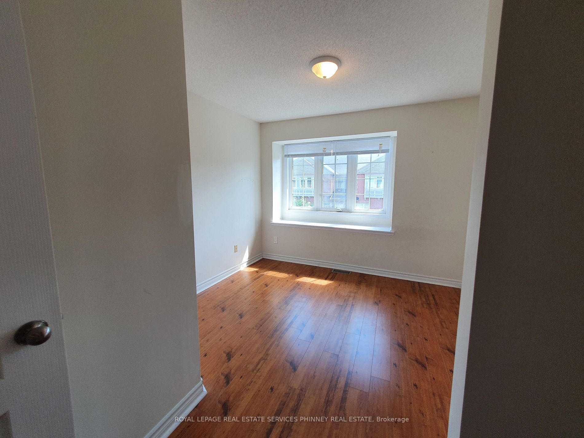 5030 Heatherleigh Avenue, #86