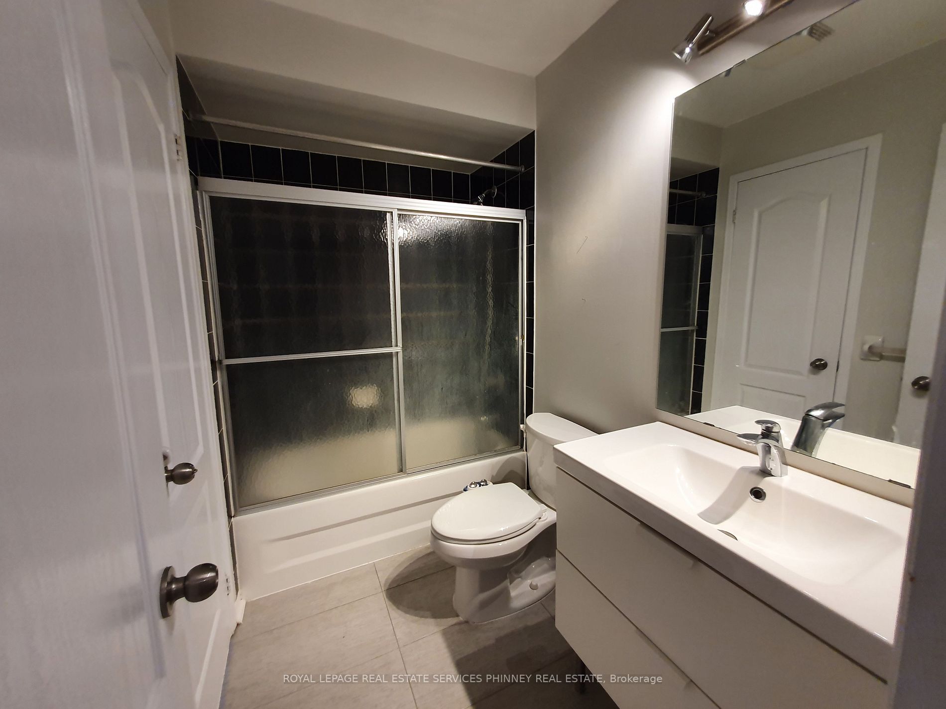 5030 Heatherleigh Avenue, #86