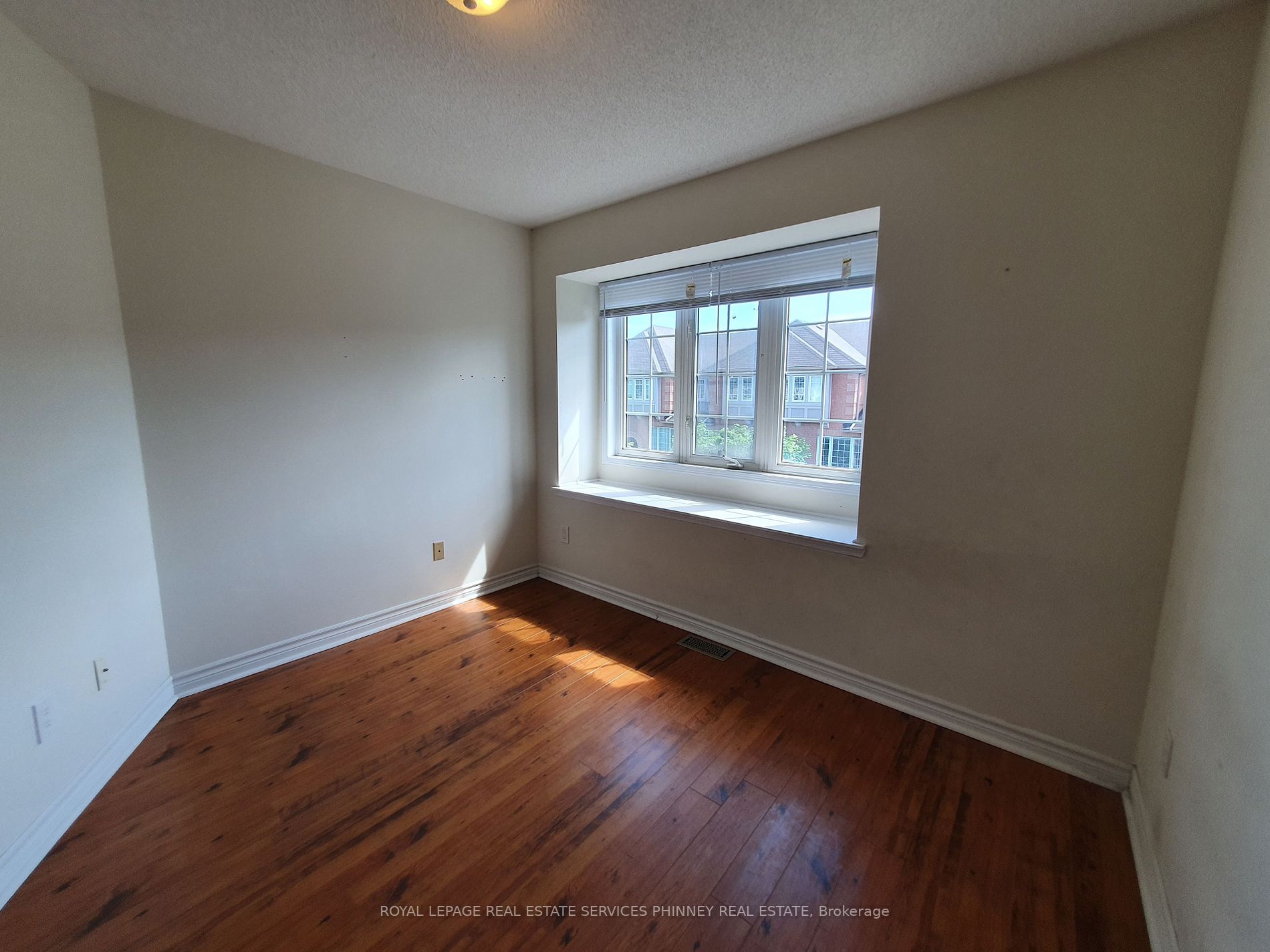5030 Heatherleigh Avenue, #86